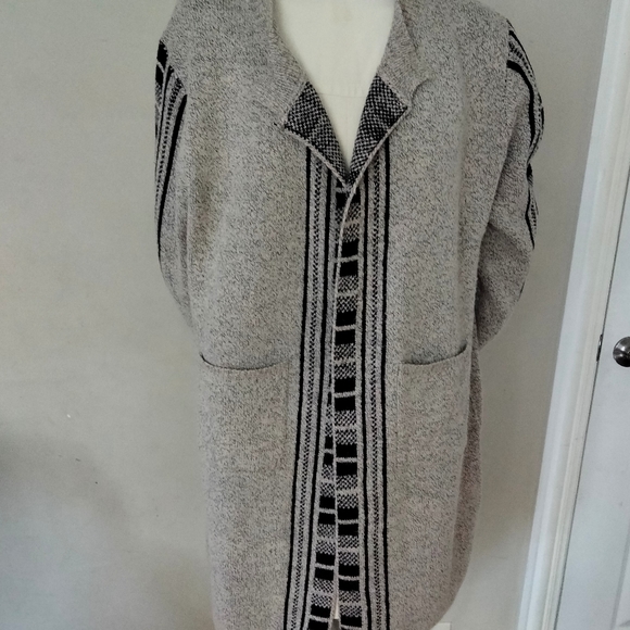 Mia Maddison women's cardigan - Picture 11 of 16